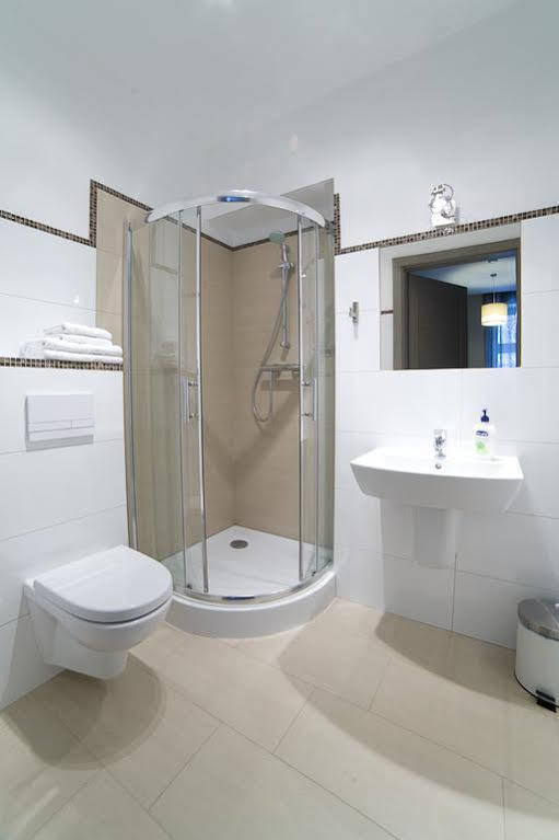 Avalis Apartamenty Poznań Buitenkant foto